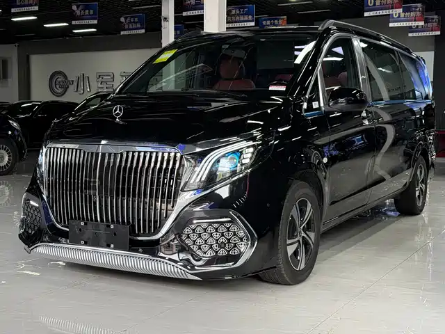 Mercedes-Benz Vito —