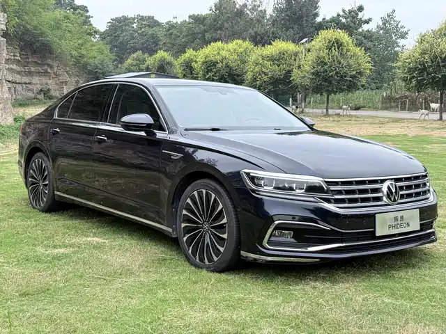 Volkswagen Volkswagen Phideon 2020
