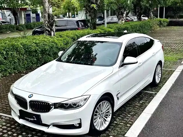 BMW BMW 3 Series GT 2017