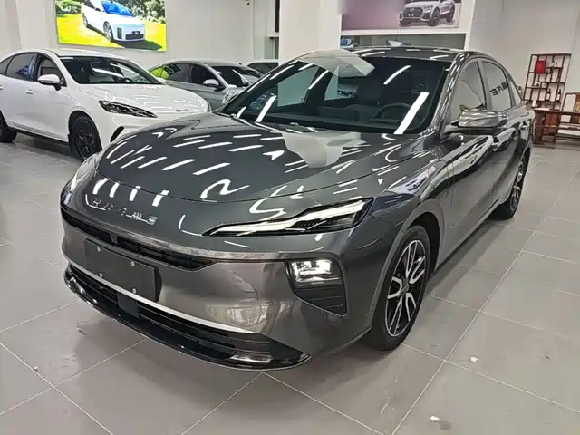 Roewe Roewe D6 2025