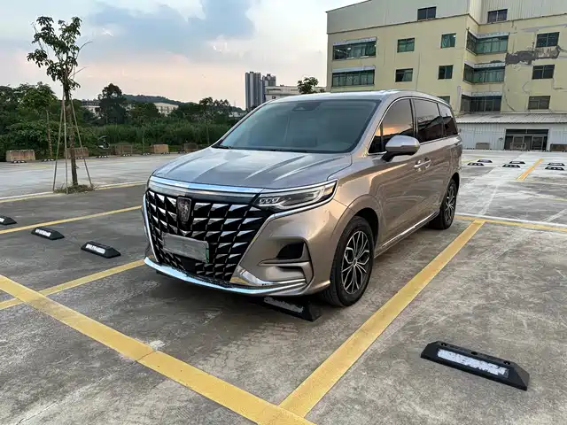 Roewe Roewe iMAX8 EV 2024