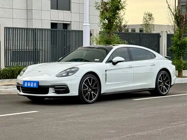 Porsche Panamera 2020