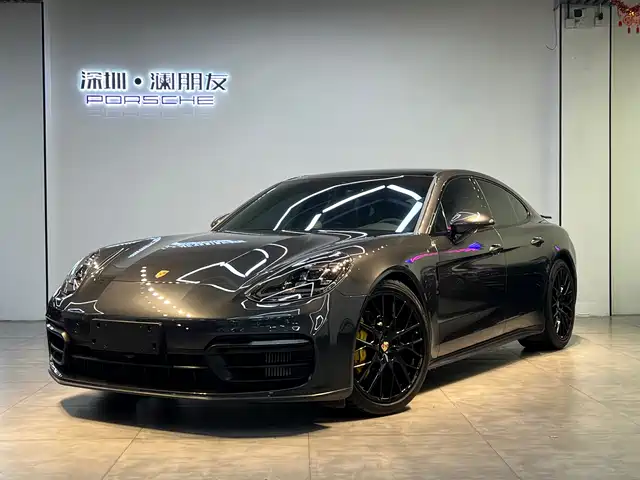Porsche Panamera 2021