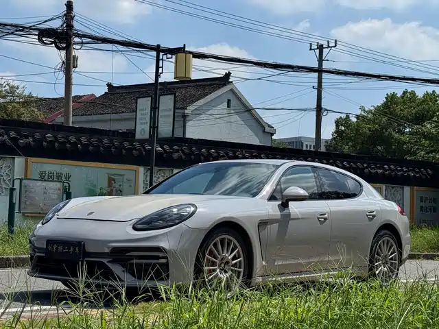 Porsche Panamera 2016