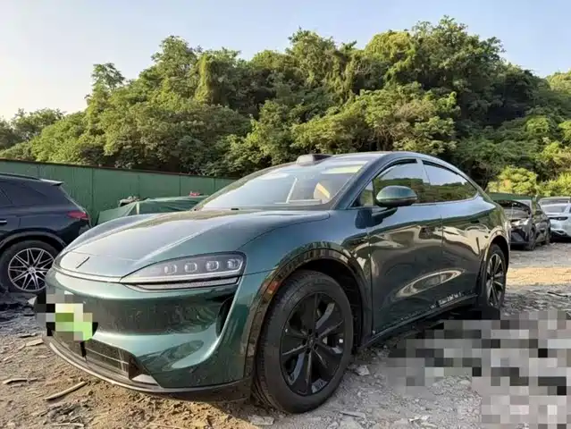 Zhijie Luxeed R7 2025