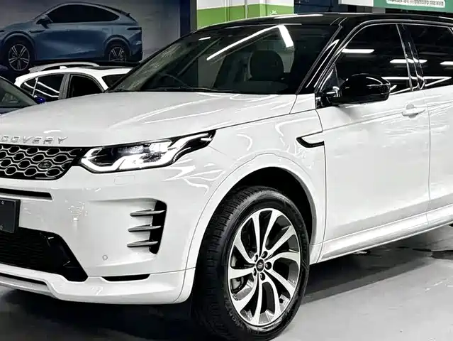 Land Rover Discovery Sport 2024