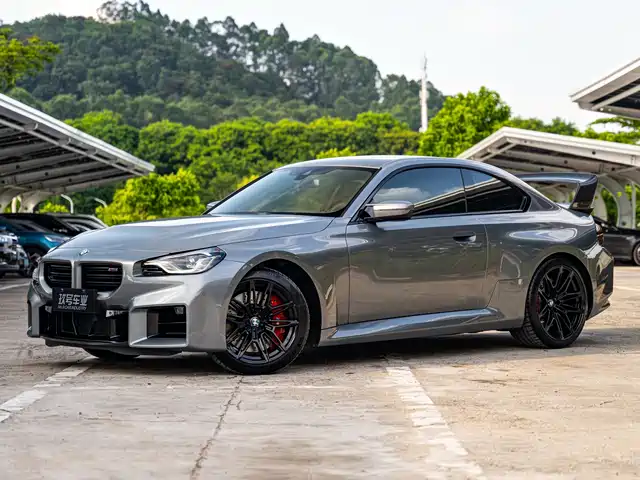 BMW BMW M2 2025