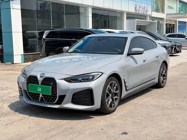 BMW BMW i4