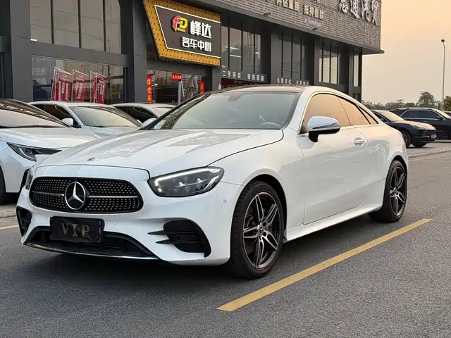 Mercedes-Benz Mercedes-Benz E-Class (Import)