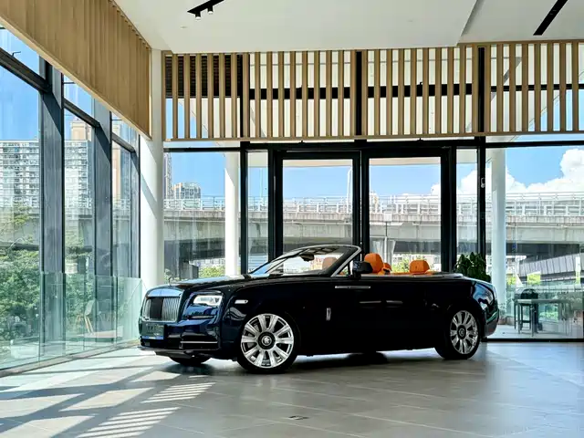 Rolls-Royce Dawn 2017