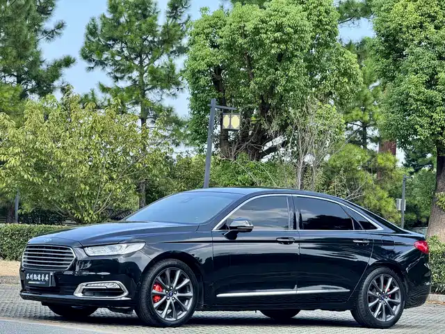 Ford Taurus 2016