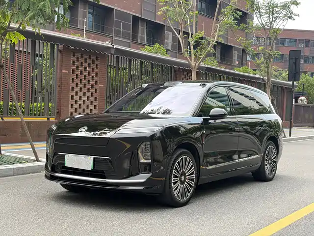 NIO NIO ES8 2025