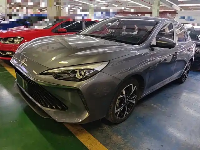 Roewe Roewe i5 2023