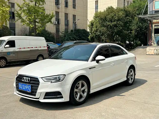 Audi Audi A3 2017