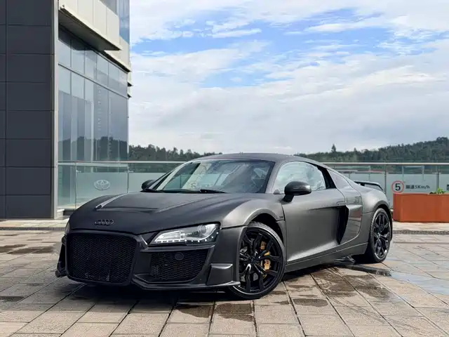 Audi Audi R8 2010