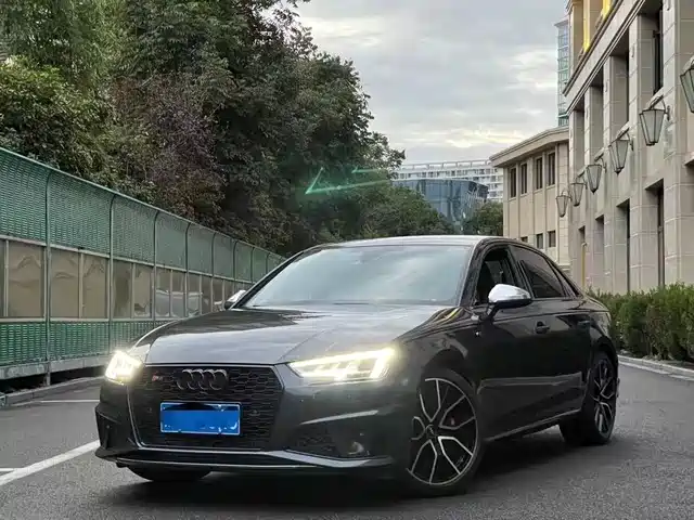 Audi Audi S4 2019