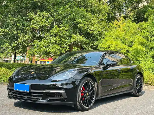 Porsche Panamera 2020