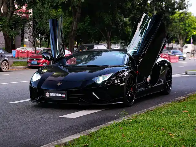 Lamborghini Aventador 2018