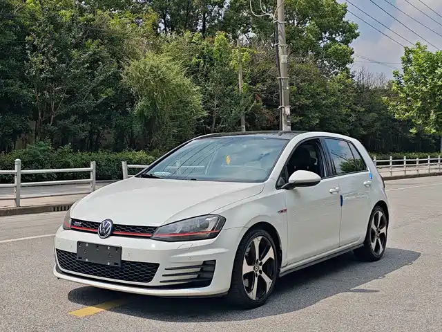Volkswagen Golf GTI 2016