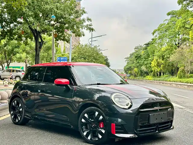 MINI Electric MINI JCW