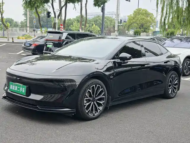 ZEEKR Zeekr 007