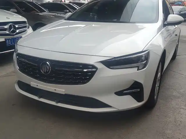 Buick Regal 2021