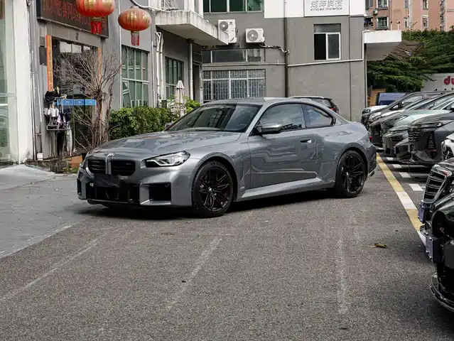 BMW BMW M2 2025