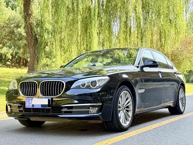 BMW BMW 7 Series 2015