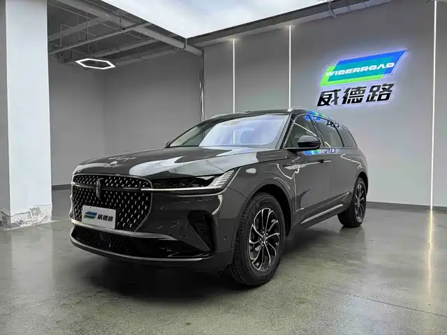 Lincoln Nautilus 2023