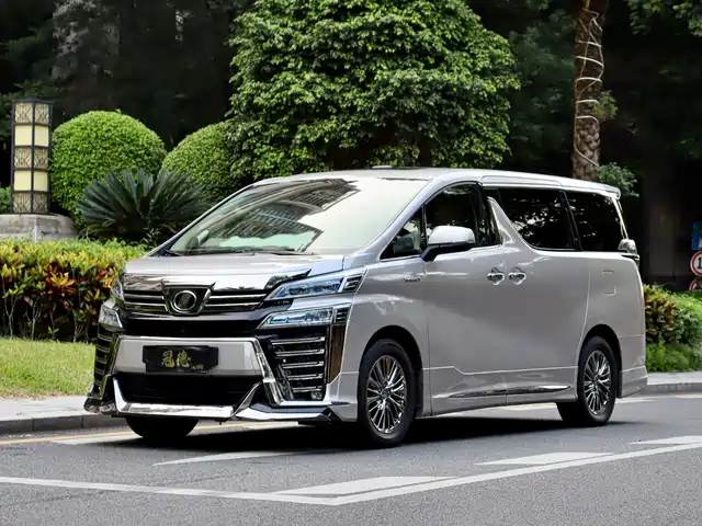 Toyota Vellfire 2020