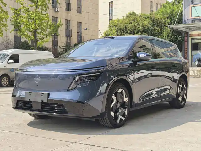 Nissan Nissan NX8