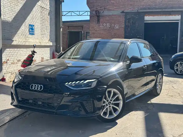 Audi Audi A4 (Import) 2022