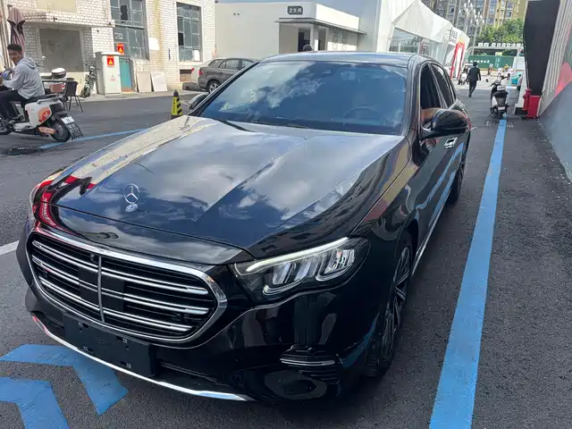 Mercedes-Benz Mercedes-Benz E-Class 2024