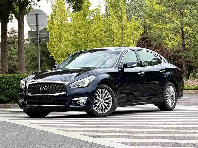 Infiniti Infiniti Q70