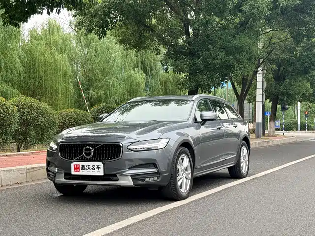 Volvo Volvo V90