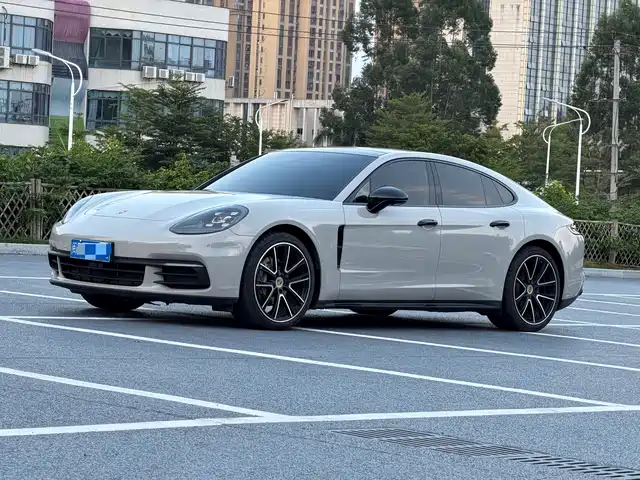 Porsche Panamera 2017