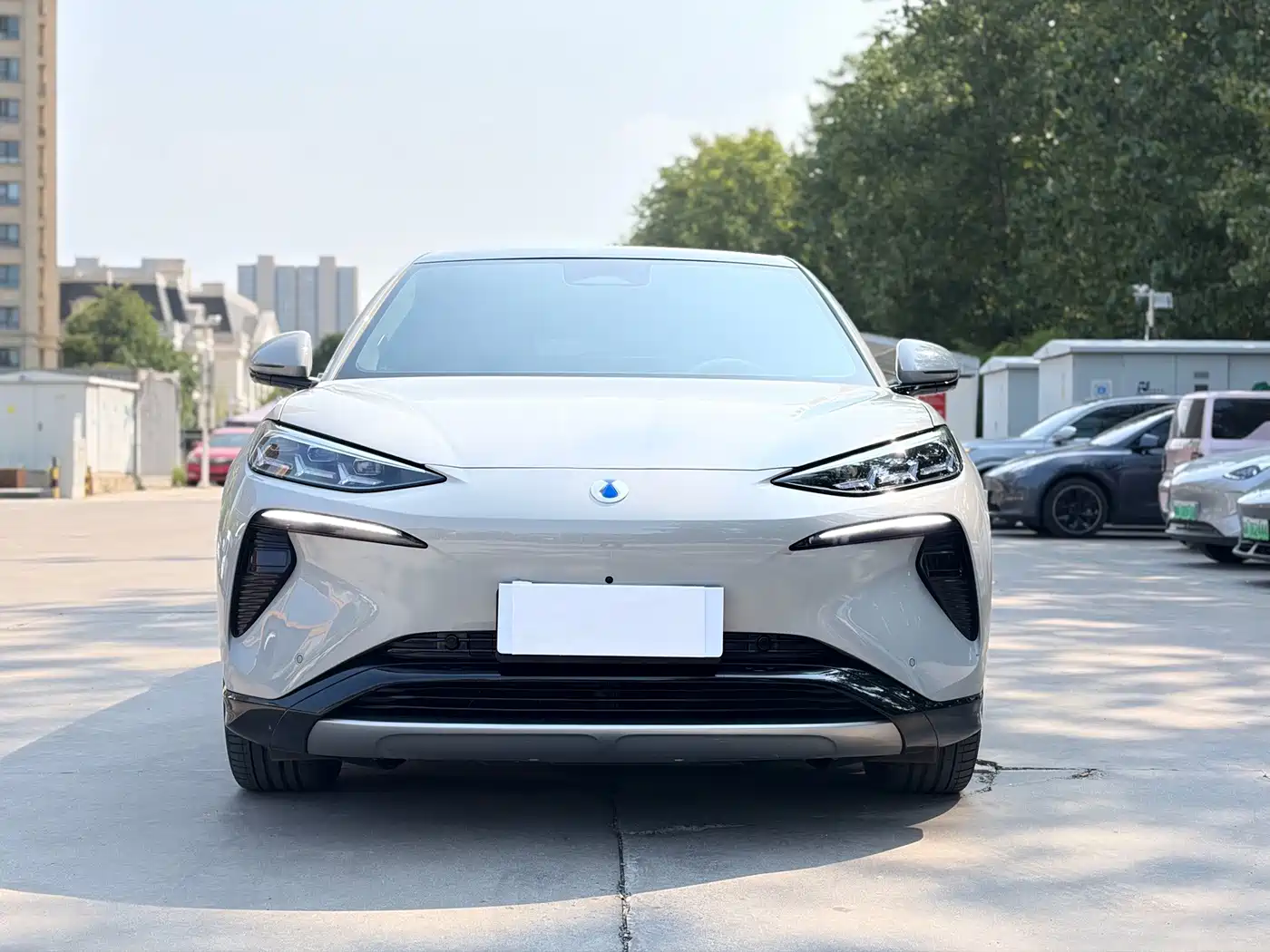 Denza Denza N7