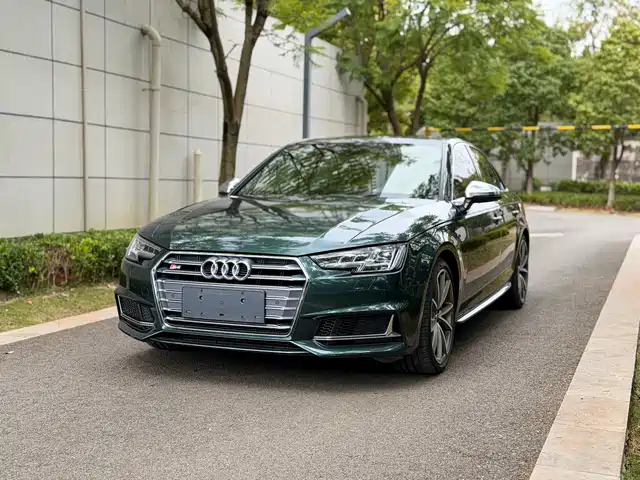 Audi Audi S4 2018