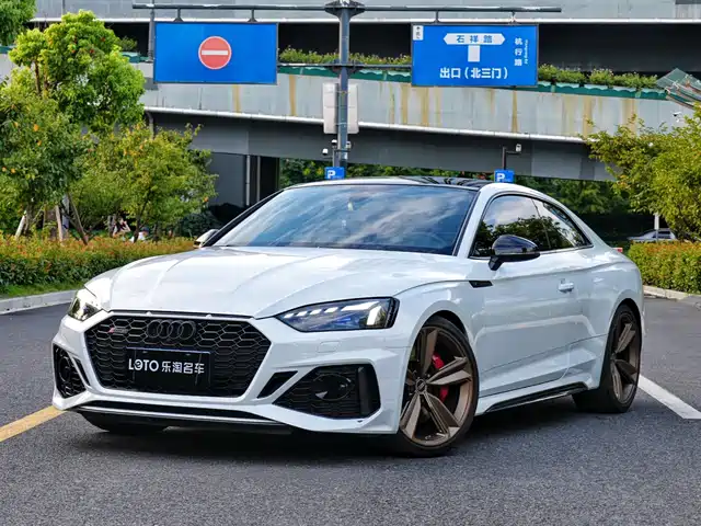 Audi Audi RS 5