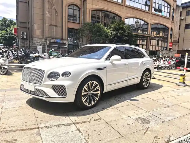 Bentley Bentayga Hybrid