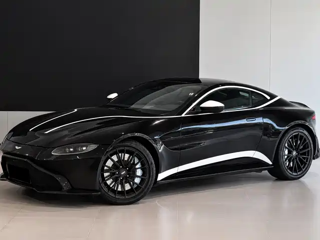 Aston Martin V8 Vantage