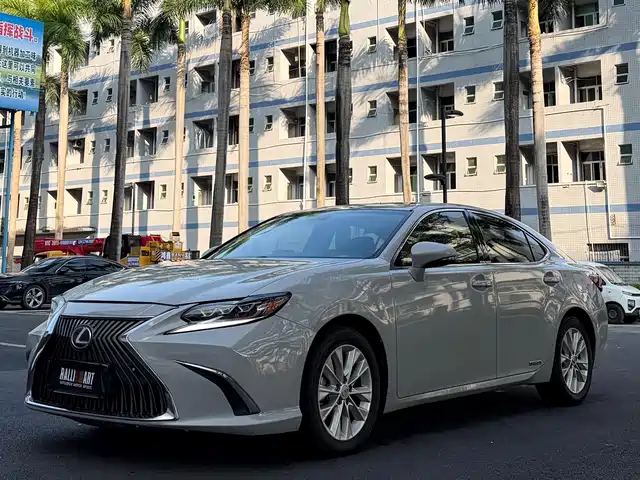 Lexus Lexus ES 2012