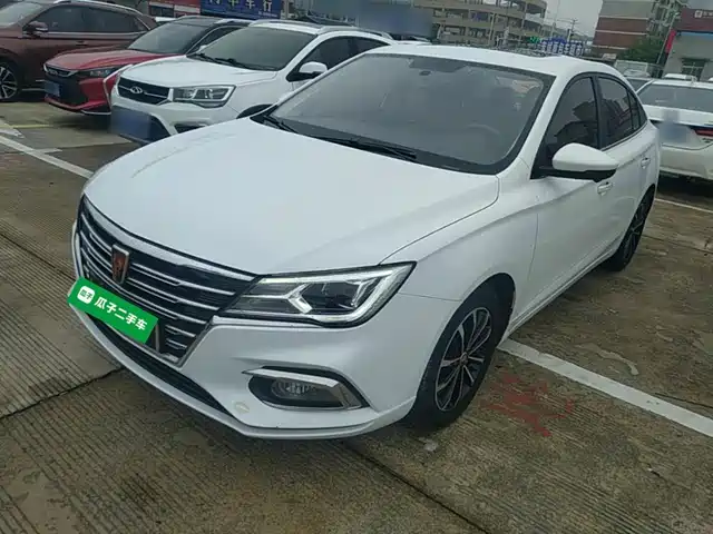 Roewe Roewe i5 2021