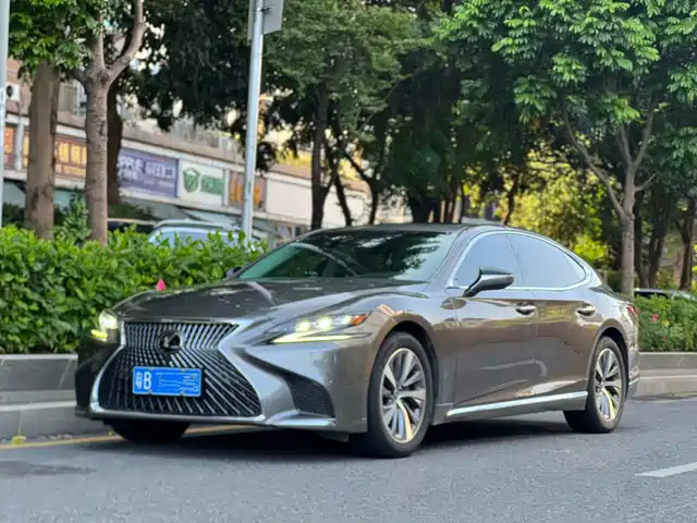 Lexus Lexus LS 2019