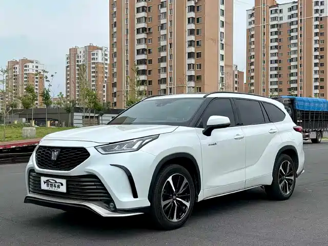 Toyota Crown Kluger