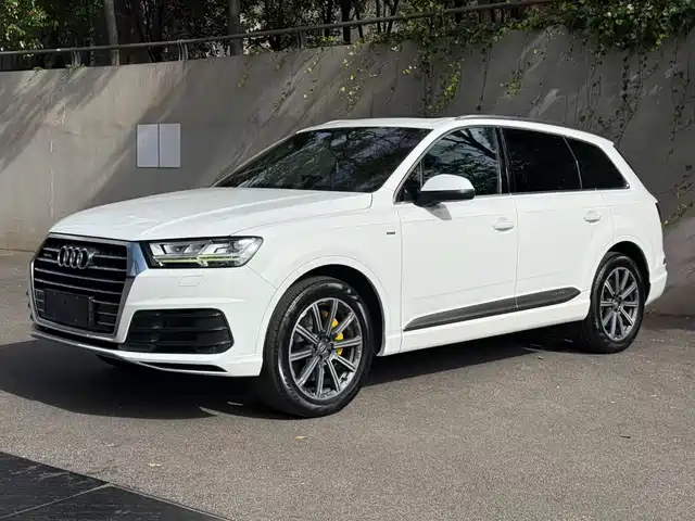 Audi Audi Q7 2015