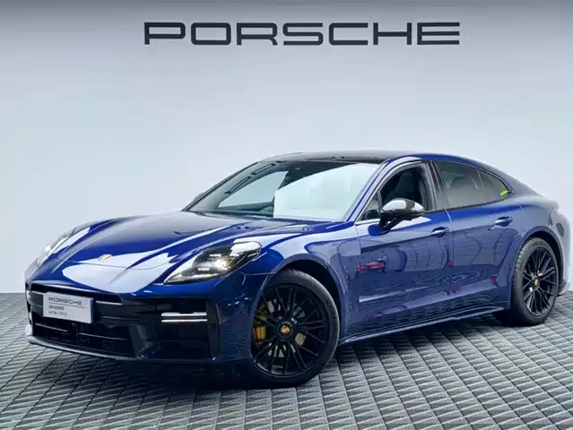 Porsche Panamera 2024