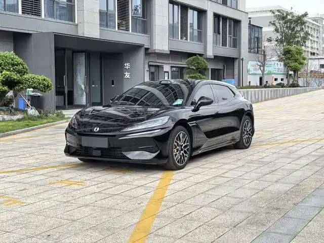Denza Denza Z9GT 2026