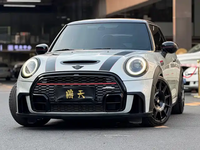 MINI MINI JCW