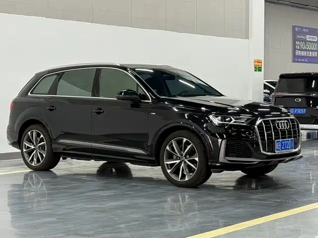 Audi Audi Q7